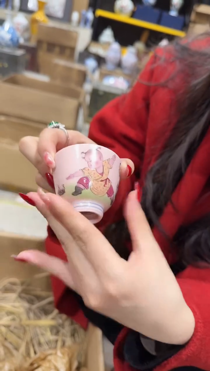 杯子陶瓷红稀红色举手童子小杯+礼盒