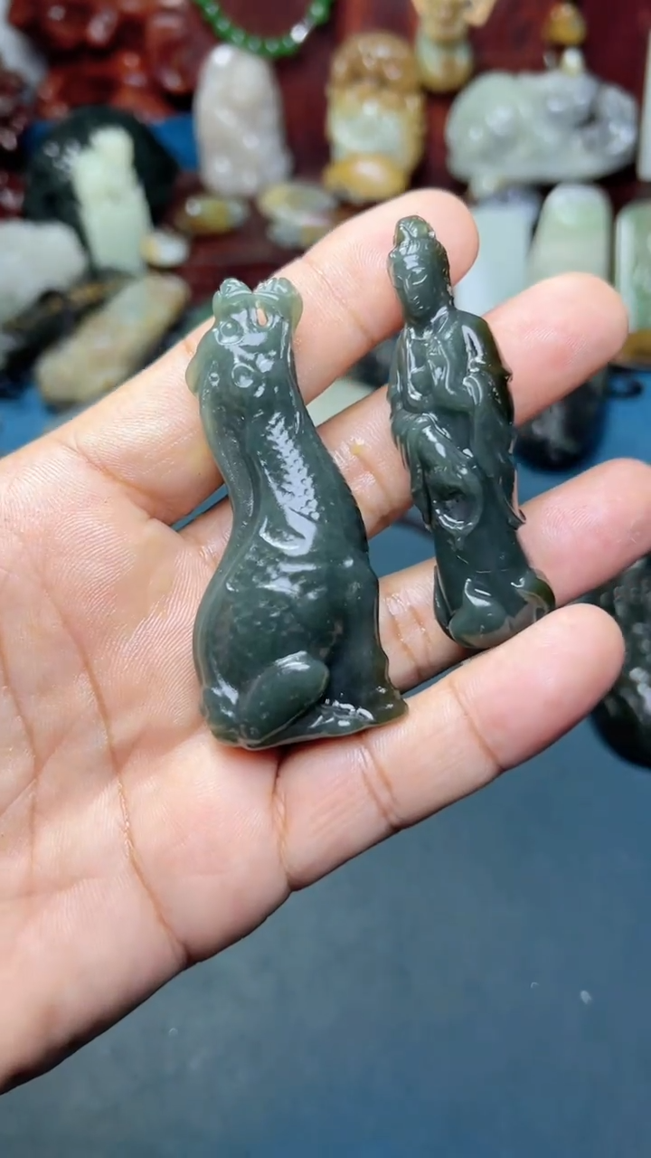 未镶嵌和田玉把件2