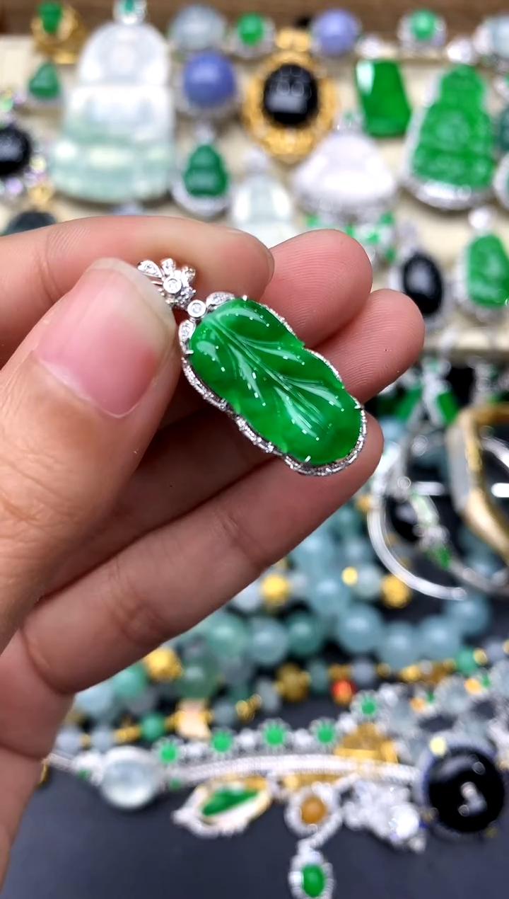 【闪购商品】翡翠颈饰18K金镶嵌176-中国好珍宝