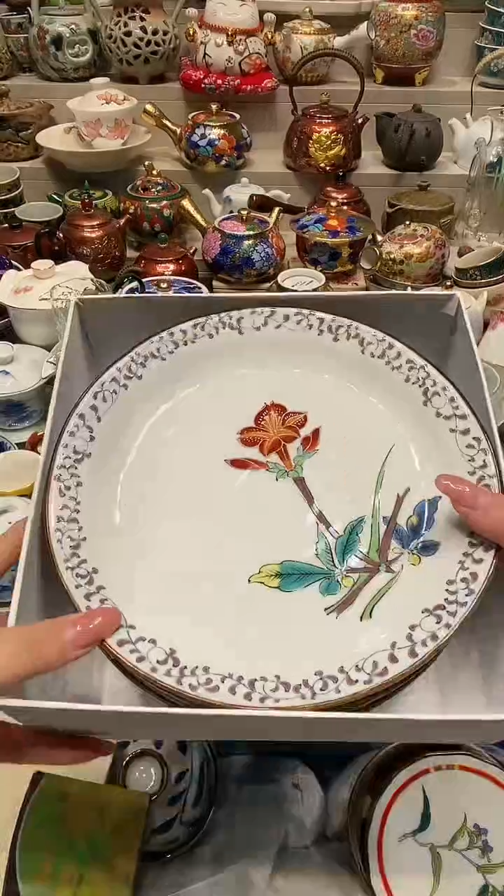 瓷片朱**士自动截取直播间实时画面