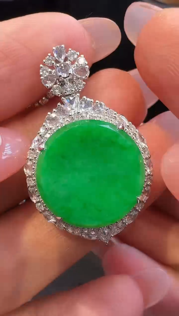 吊坠(不含链)18K金镶嵌翡翠吊坠