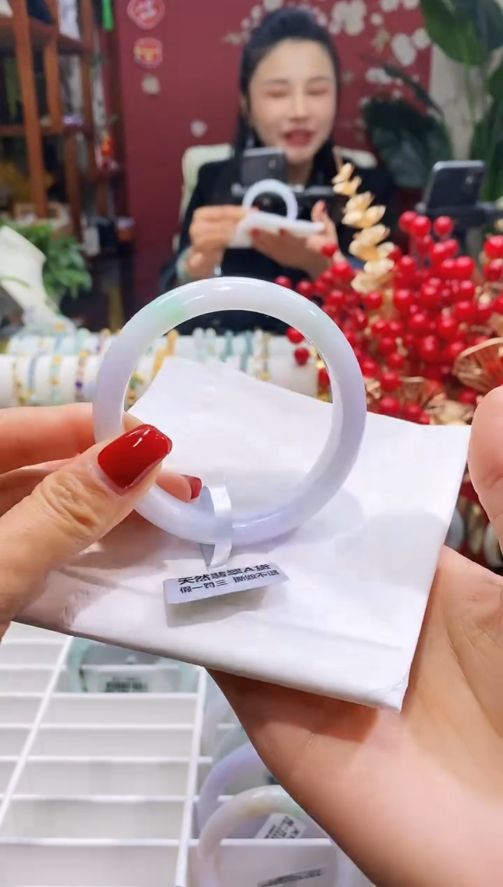 【闪购商品】翡翠手镯未镶嵌19圈口56-58/13.0*8.0