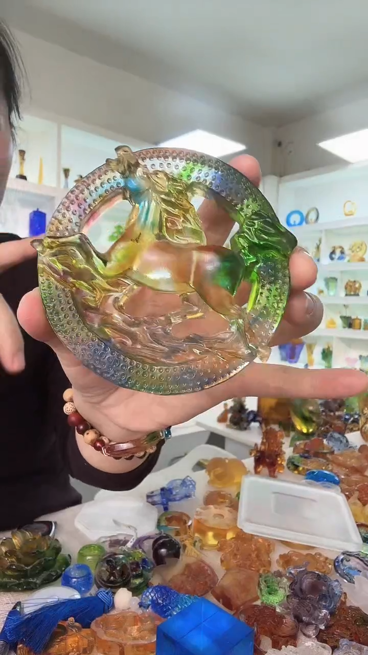 手工艺品琉璃绿色圆马