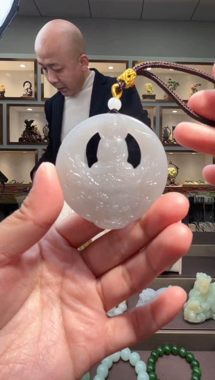 颈饰未镶嵌和田玉苏