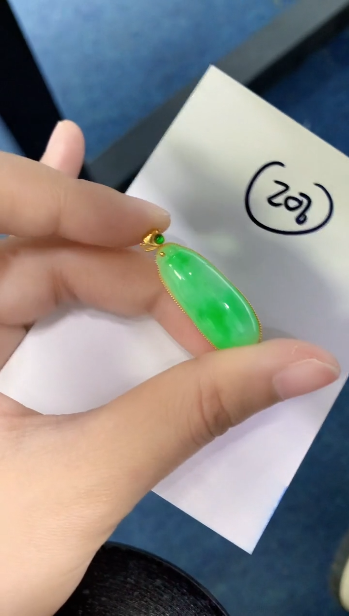 【闪购商品】翡翠颈饰18K金镶嵌000000000