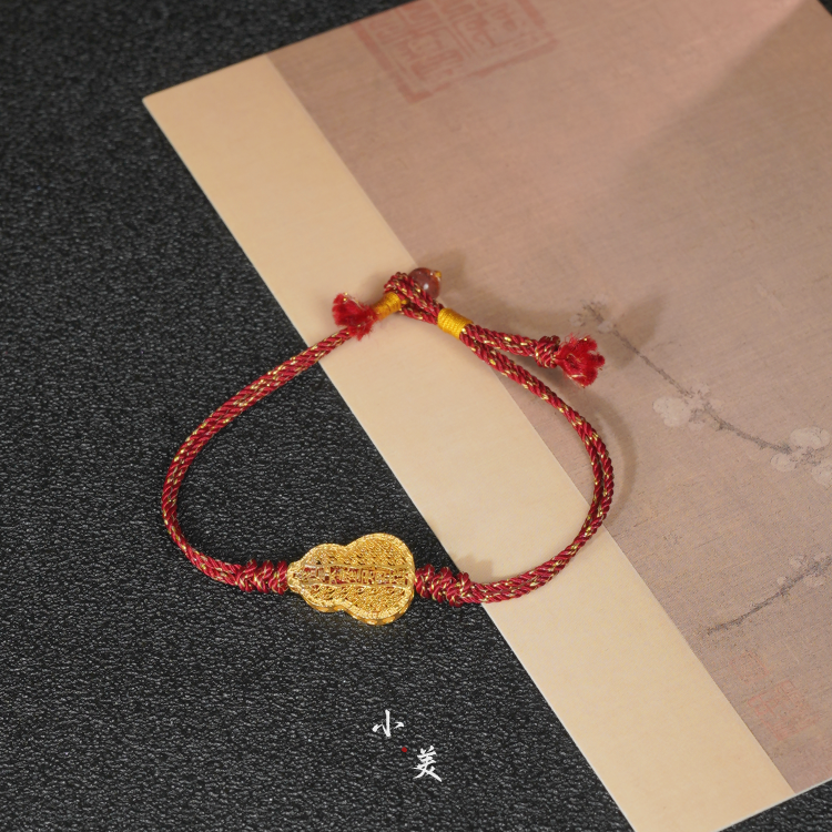 18K金太太葫芦编织红手绳 G9755