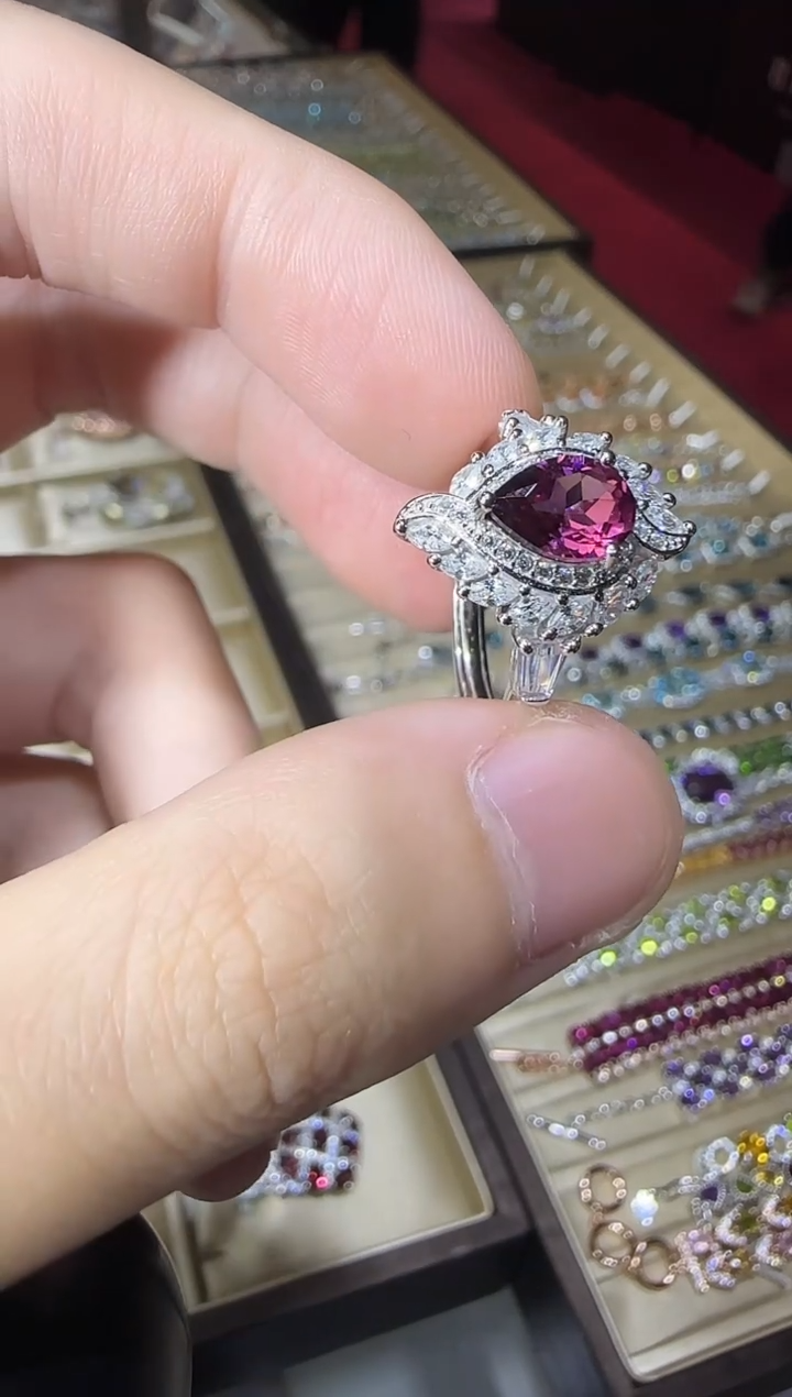 银S925镶嵌戒指石榴石水滴