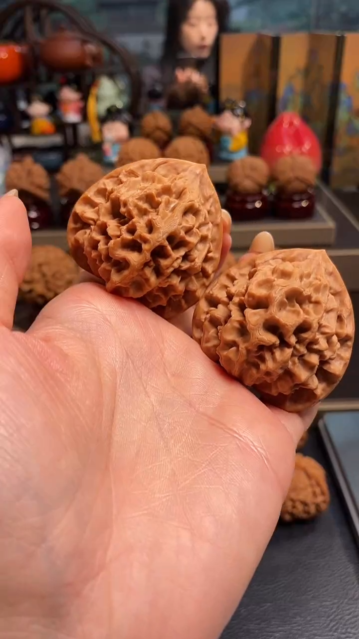 【闪购商品】文玩核桃把件A284帝王46