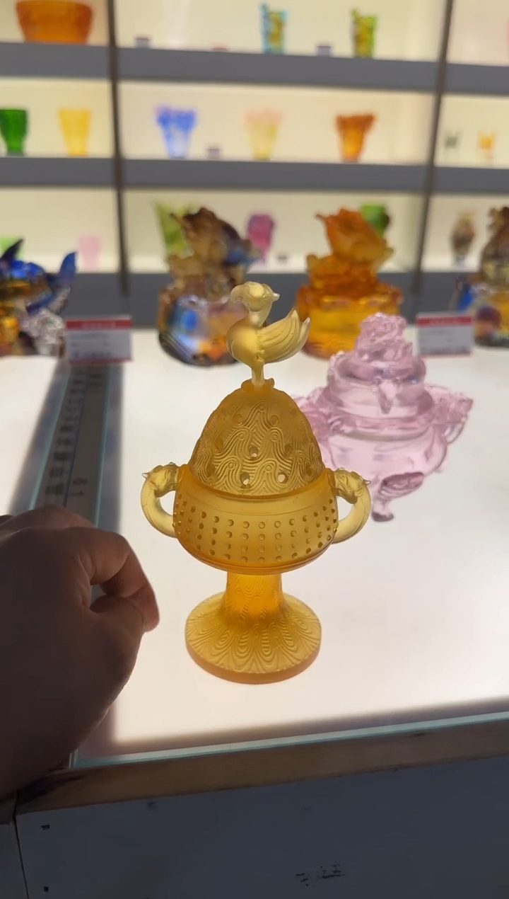 手工艺品琉璃乌金香炉