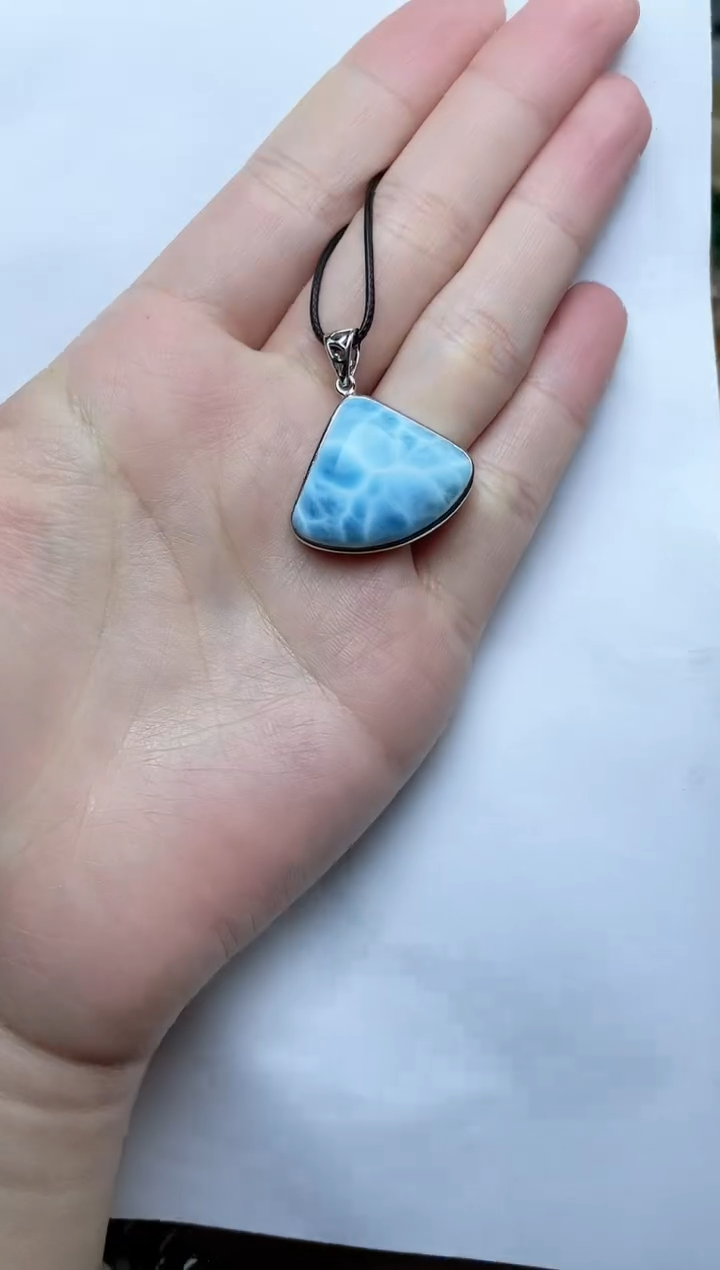 针钠钙石（海纹石）银S925镶嵌颈饰06小裙子