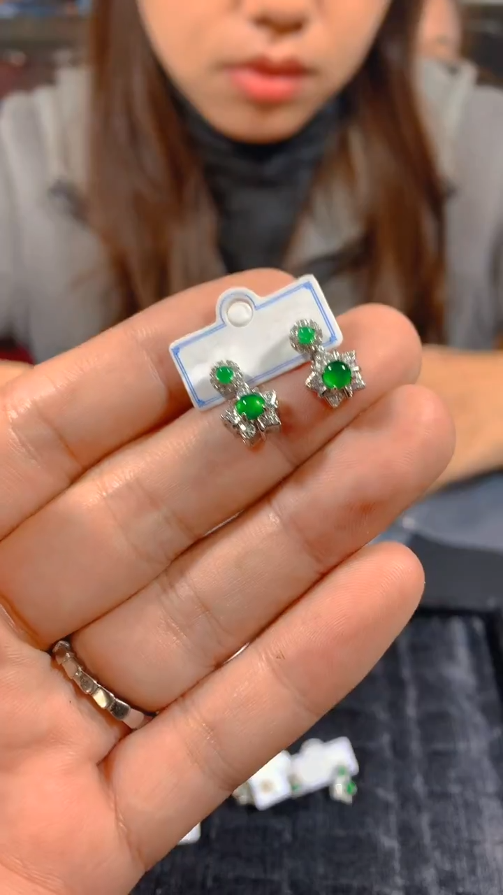 未镶嵌翡翠耳饰多样性发一