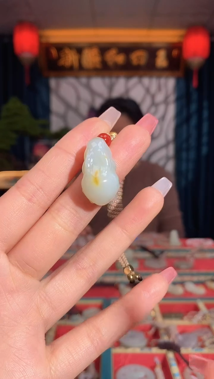 【闪购商品】和田玉颈饰未镶嵌兔子