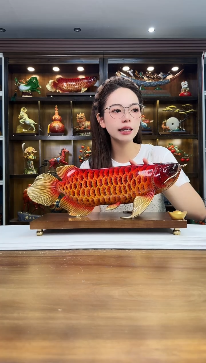 大号 大漆金龙鱼 长度 46CM