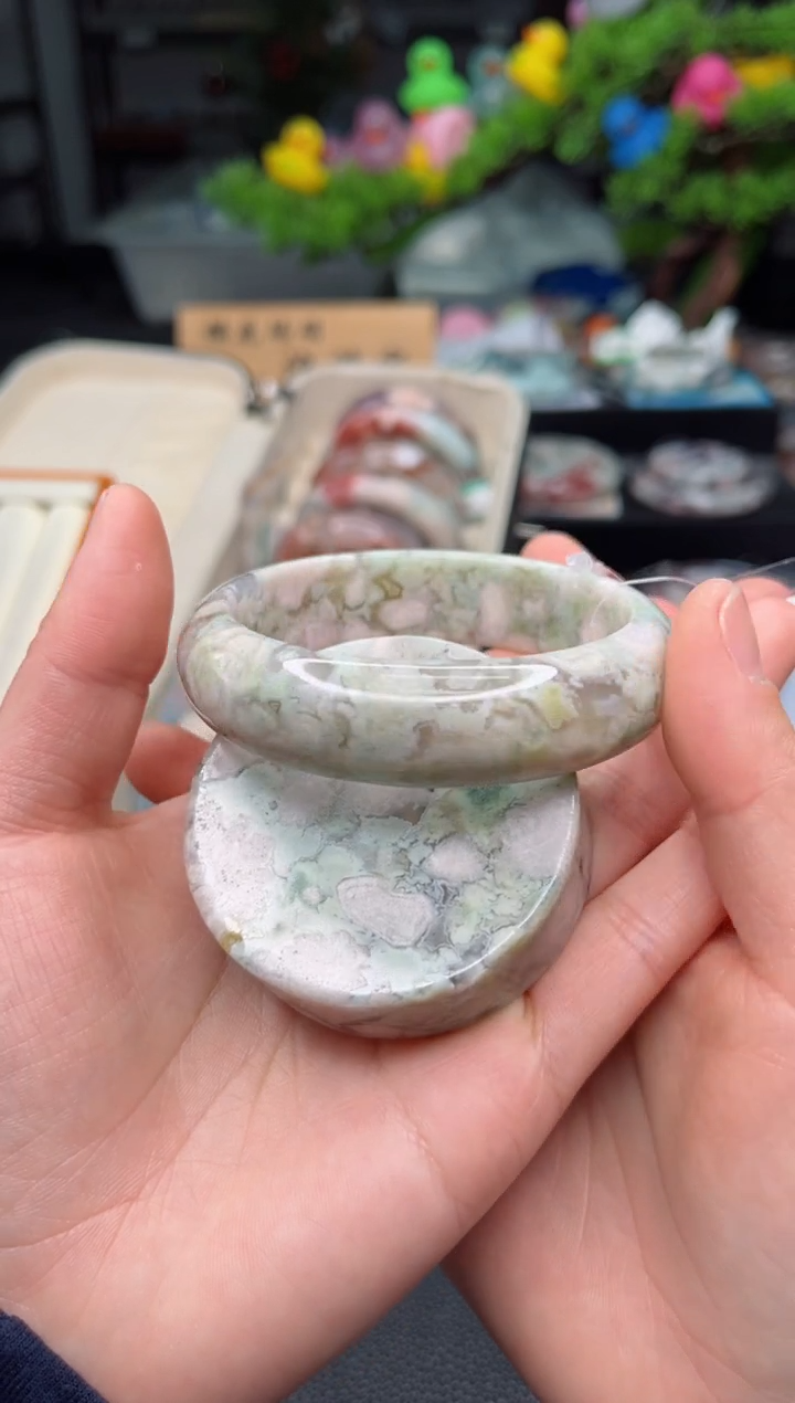 石英质玉未镶嵌手镯60圈口（赠送镯心）S9816