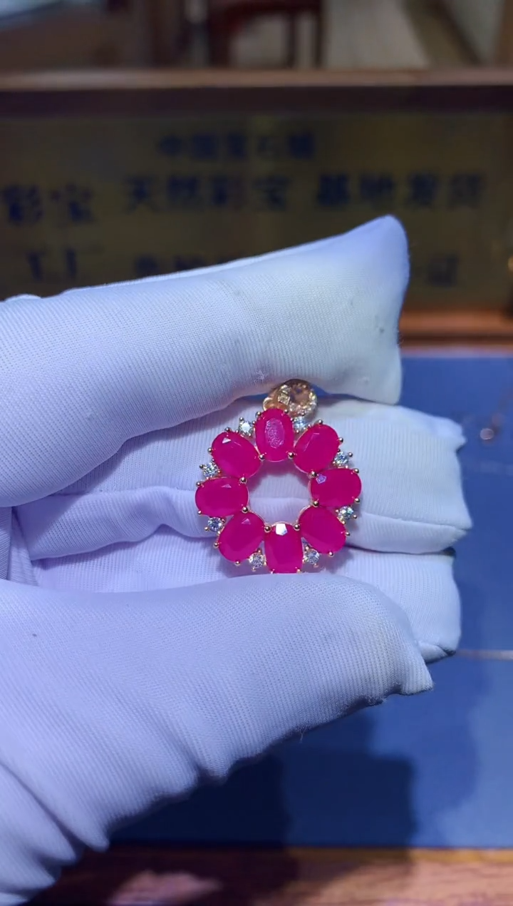 【闪购商品】红宝石颈饰银S925镶嵌........