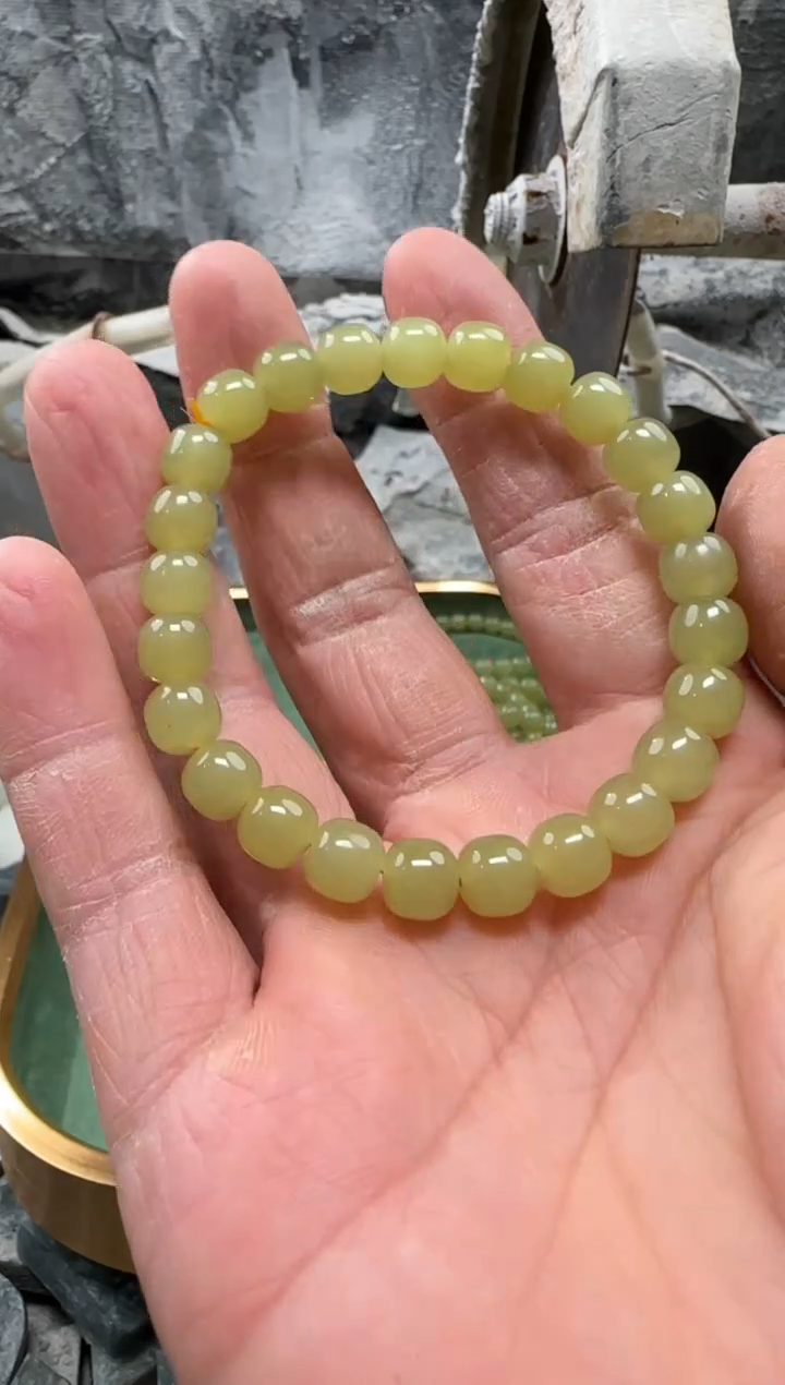 和田玉未镶嵌颈饰手串