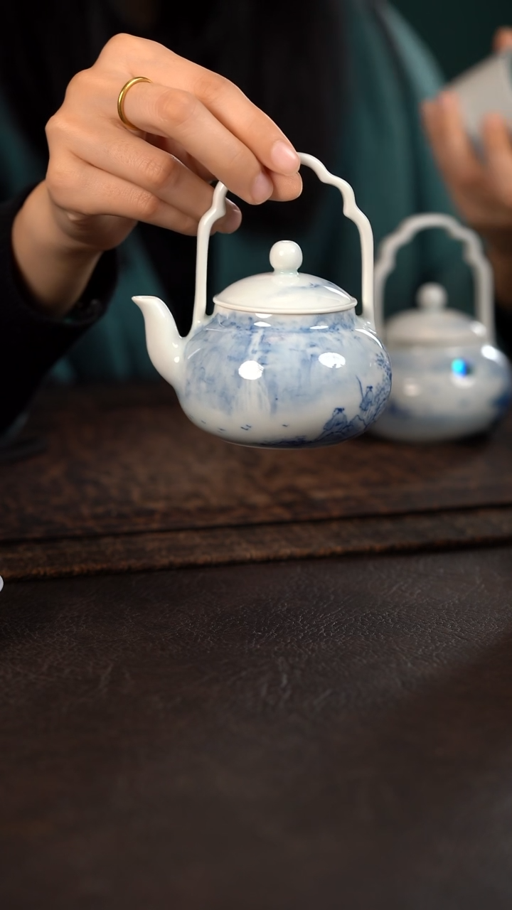 【闪购商品】杯706HLX陶瓷山水提梁壶