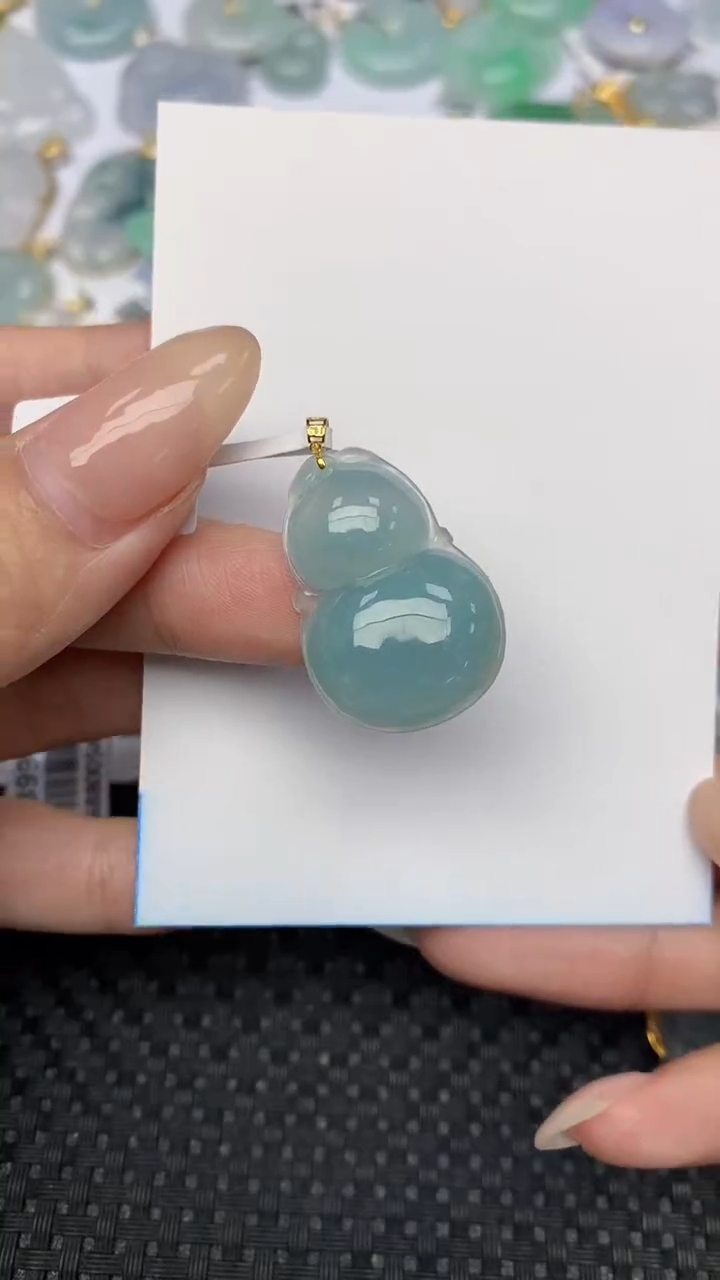 翡翠18K金镶嵌颈饰天然翡翠a货