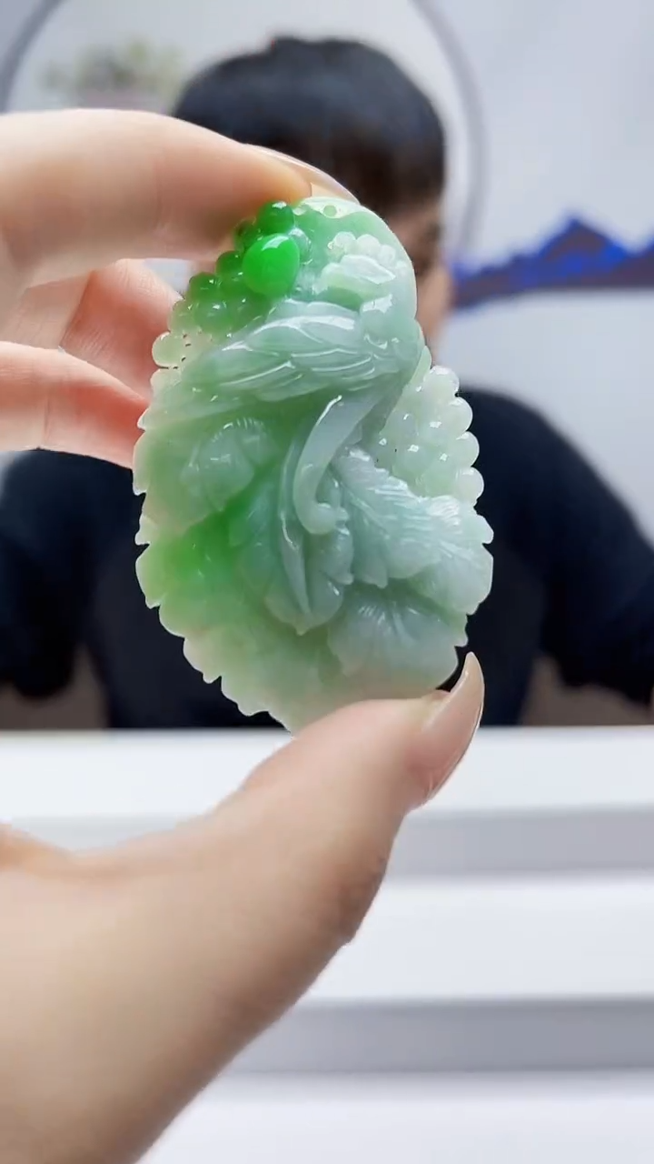 未镶嵌定制翡翠毛货挂件65