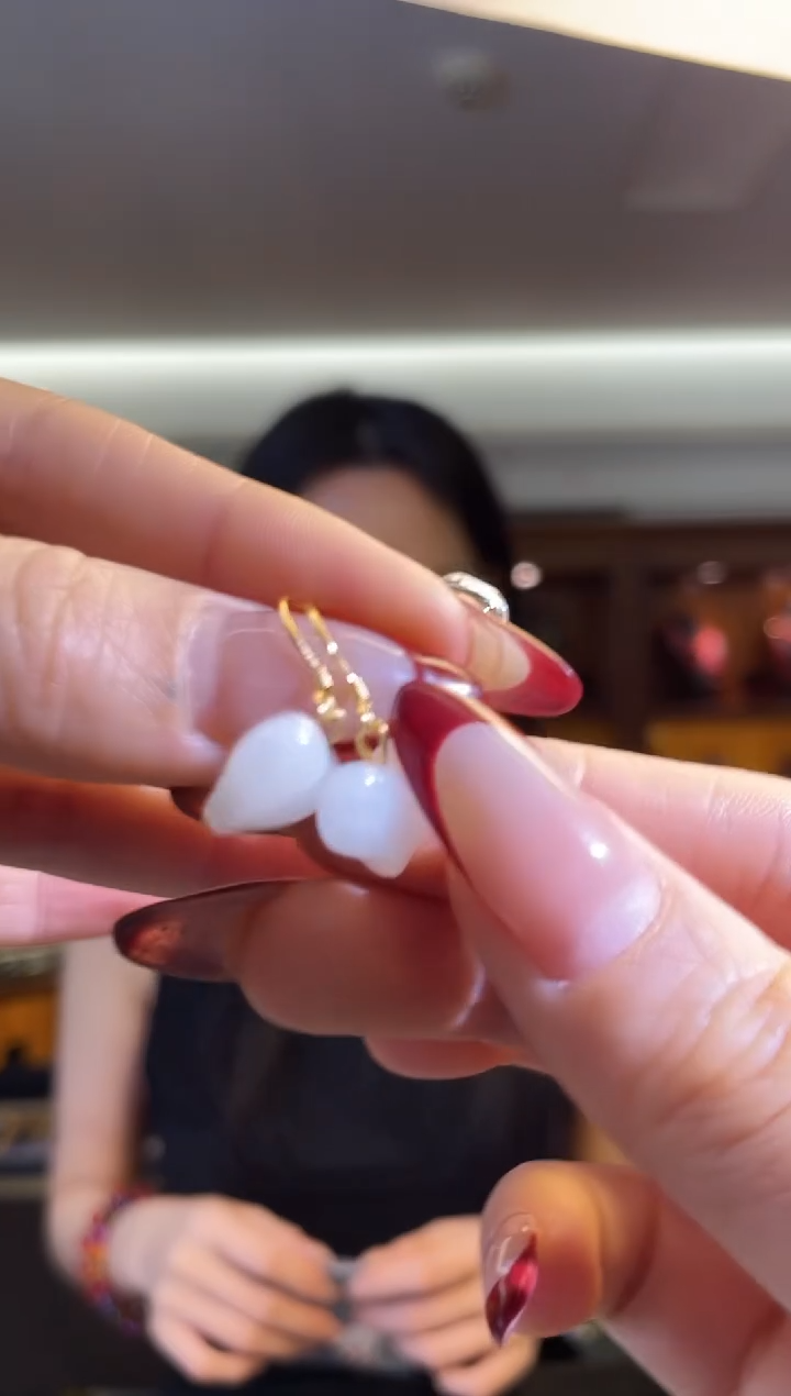 未镶嵌和田玉耳饰（多样性发一件）