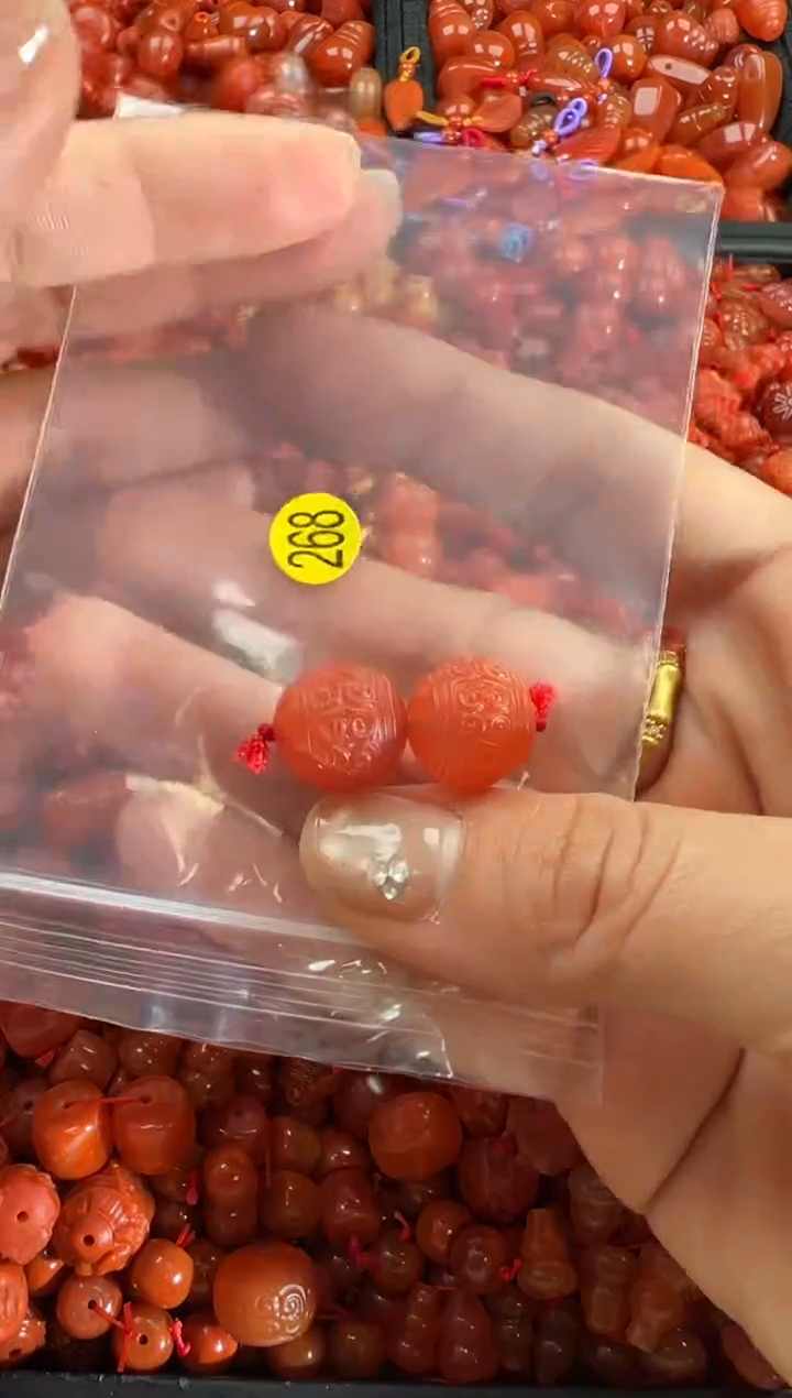 【闪购商品】南红玛瑙颈饰未镶嵌1