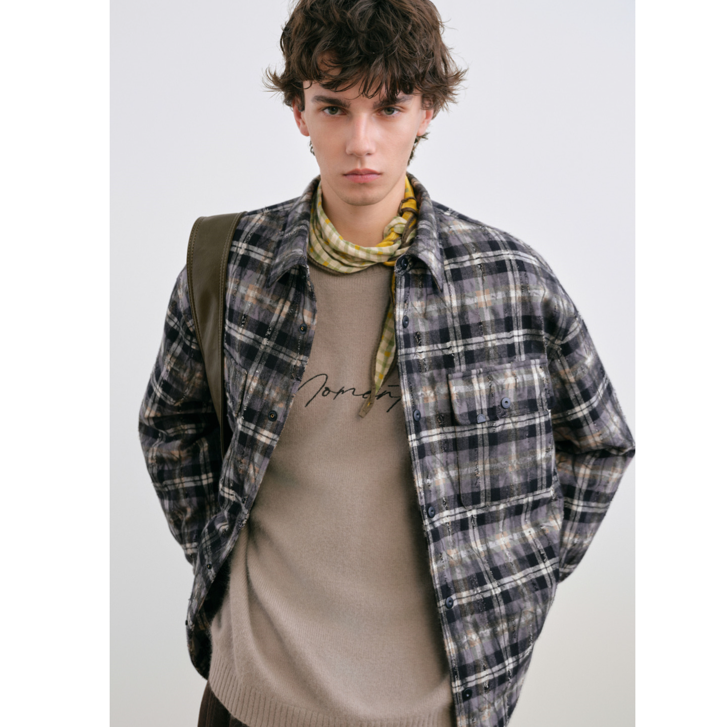 流石男装复古格子设计感羽绒服2025年冬季男生学院风衬衫式外套潮