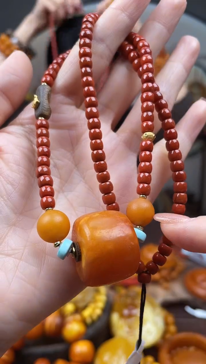 【闪购商品】琥珀裸石未镶嵌首饰 假1赔4 （多样性发货1件