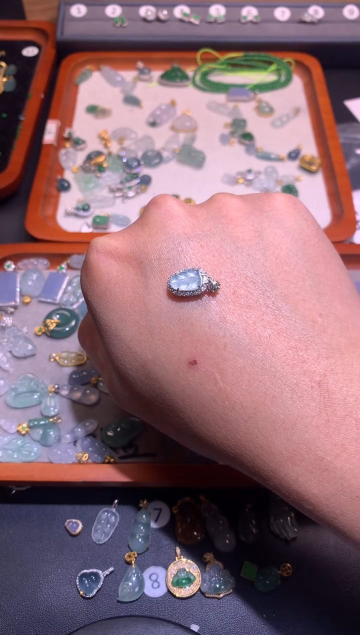 【闪购商品】翡翠吊坠(不含链)银S925镶嵌1