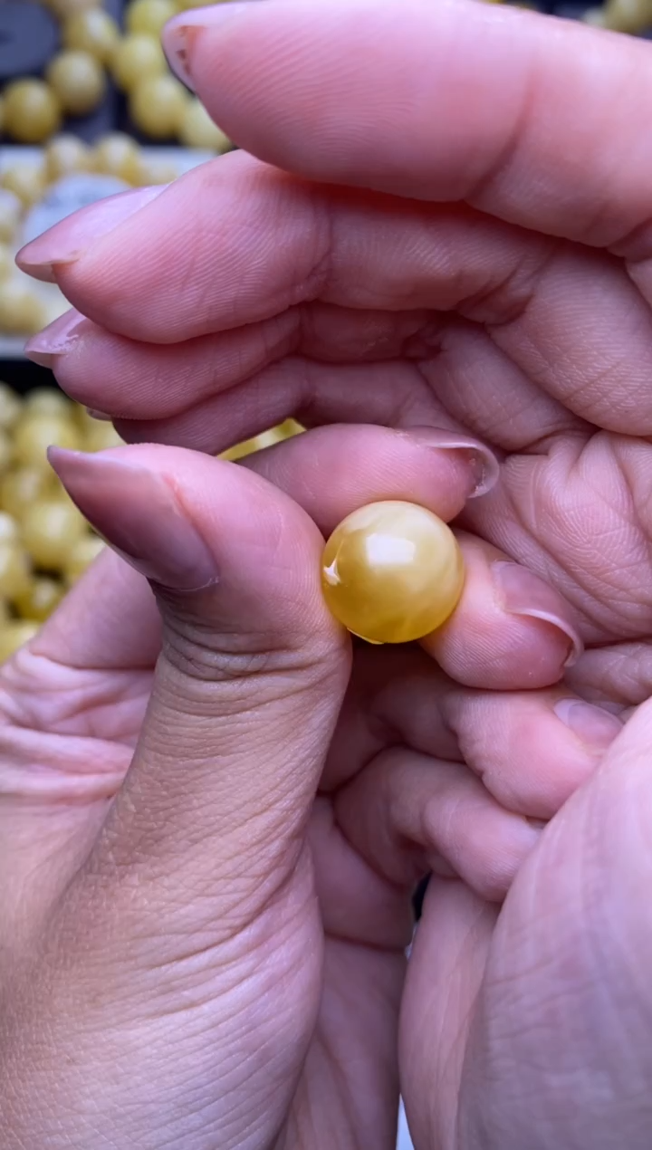 裸石琥珀未镶嵌大小姐珠宝119