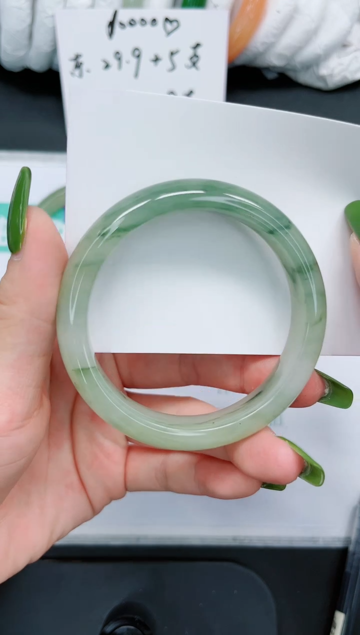 石英质玉手镯未镶嵌58/57