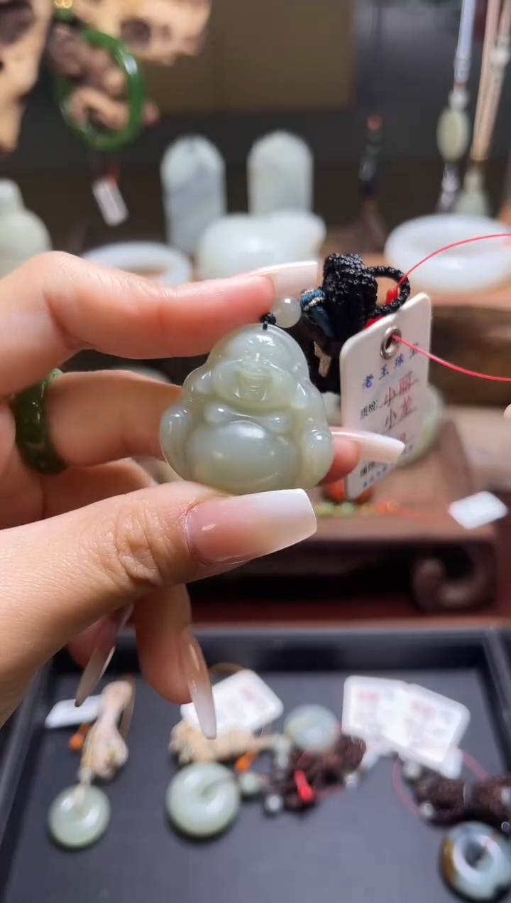 【闪购商品】和田玉吊坠未镶嵌且末近矿青白佛公吊坠