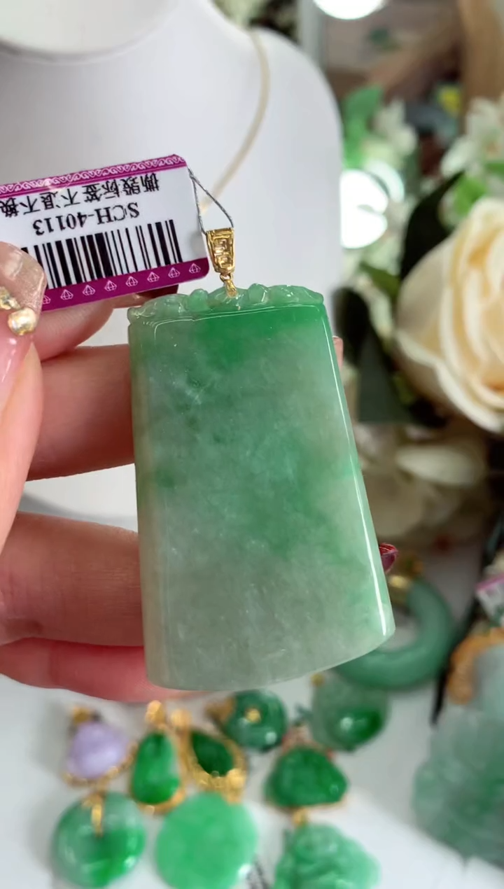 【闪购商品】翡翠吊坠(不含链)18K金镶嵌挂件