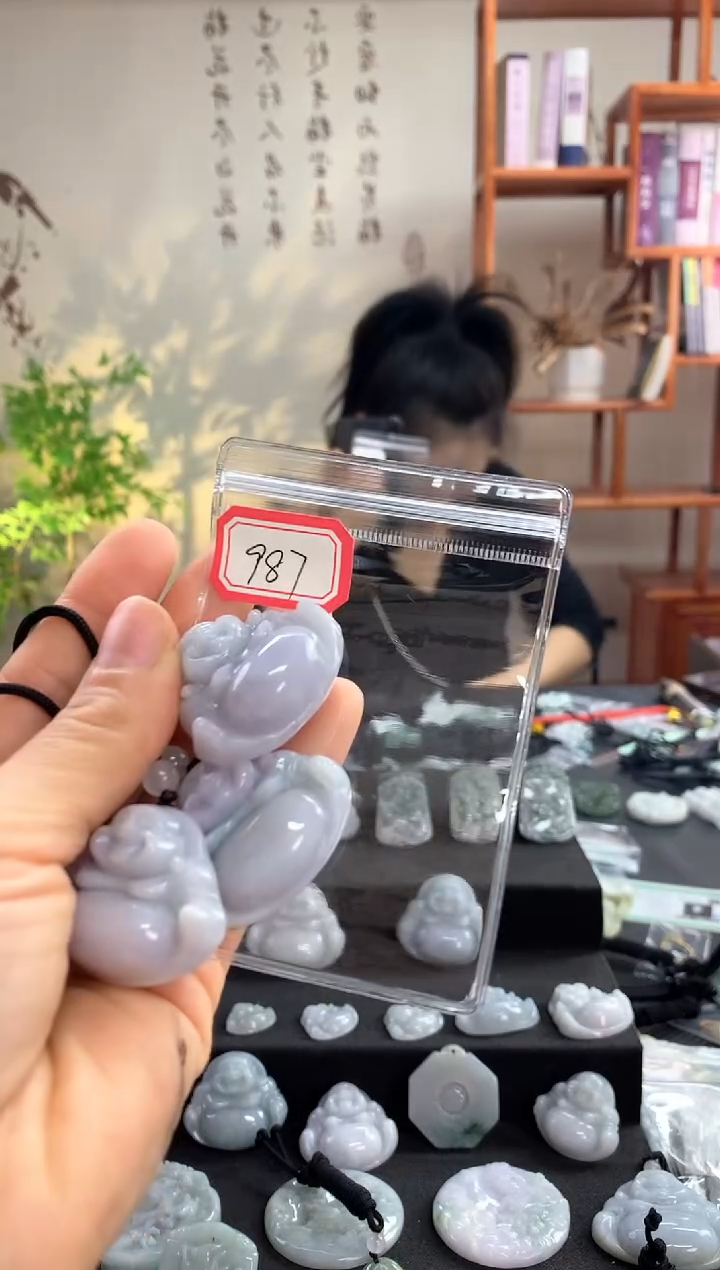 【闪购商品】翡翠颈饰未镶嵌佛公 987多样性发一件