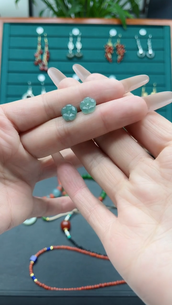 【闪购商品】翡翠耳饰银S925镶嵌11翡翠耳钉