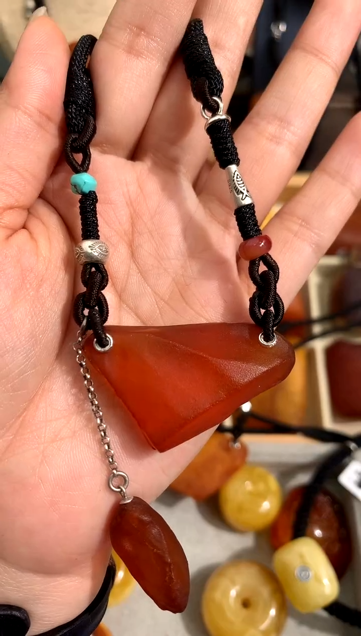 【闪购商品】蜜蜡裸石未镶嵌似玉