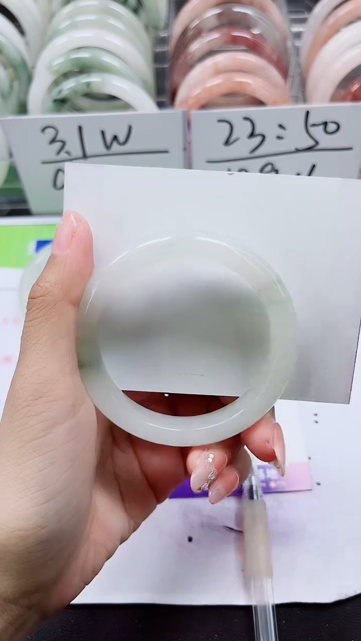 【闪购商品】石英质玉手镯未镶嵌A198-51/52