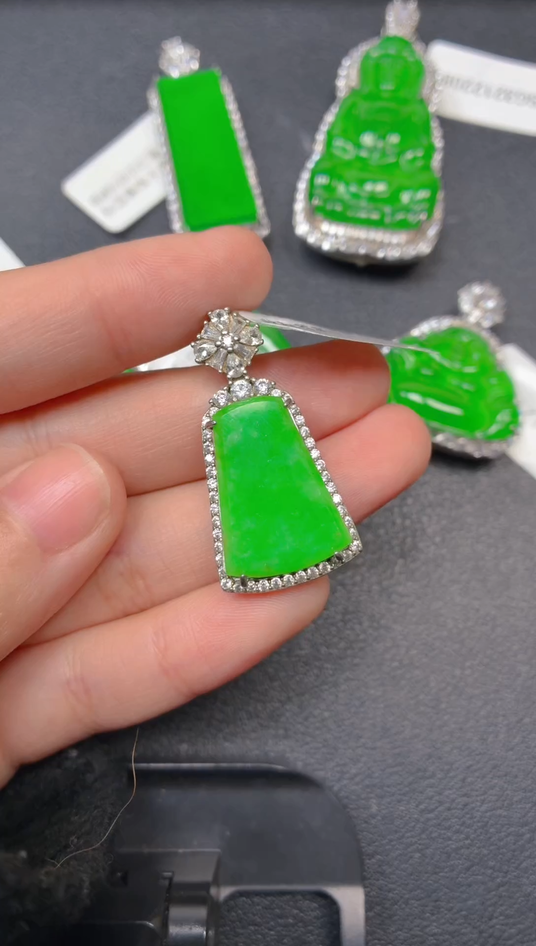 颈饰银S925镶嵌翡翠1