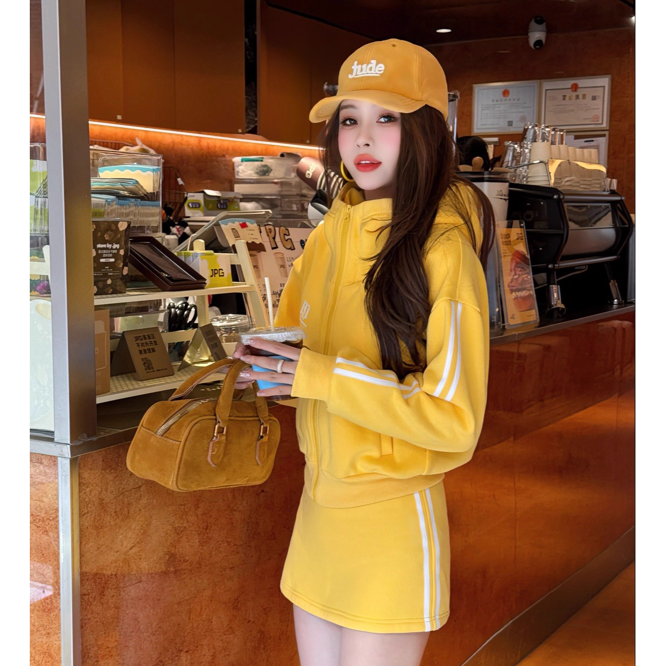 原创加绒保暖连帽开衫外套女显瘦半身裙两件套LJD10312