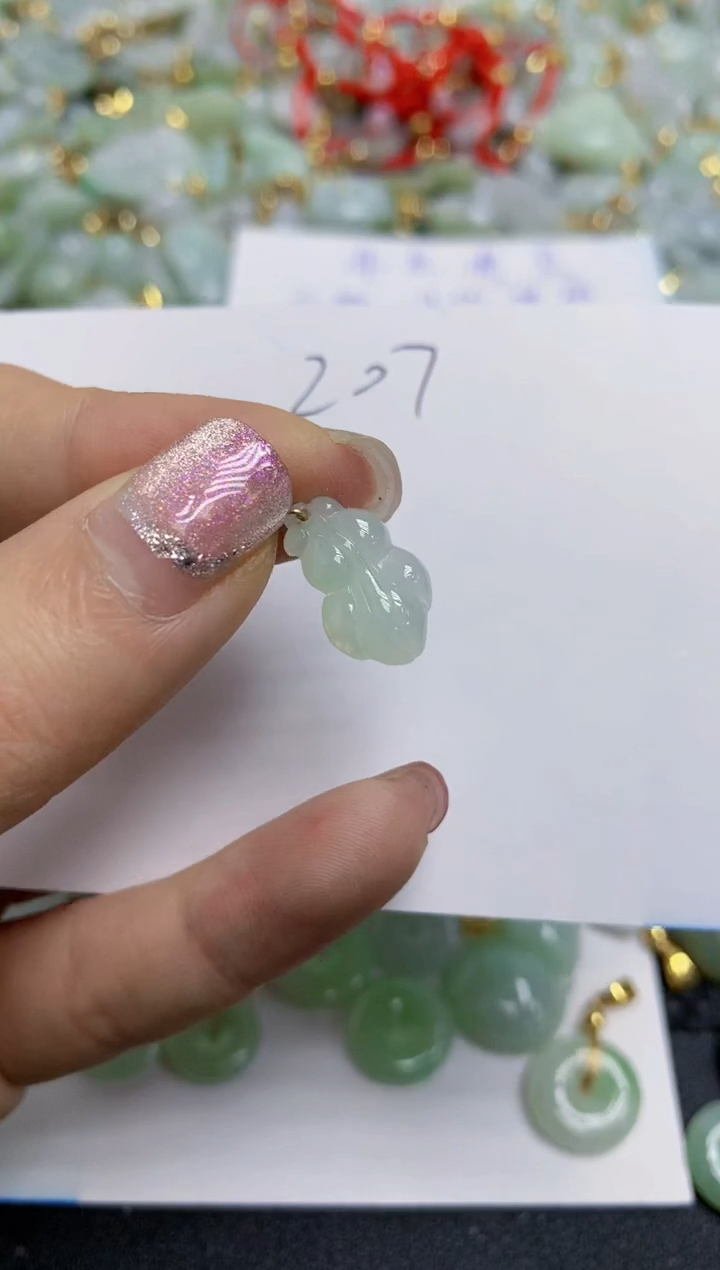 【闪购商品】翡翠颈饰合金天然翡翠A货