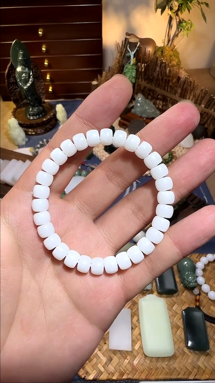 未镶嵌颈饰玛瑙/玉髓随机发货