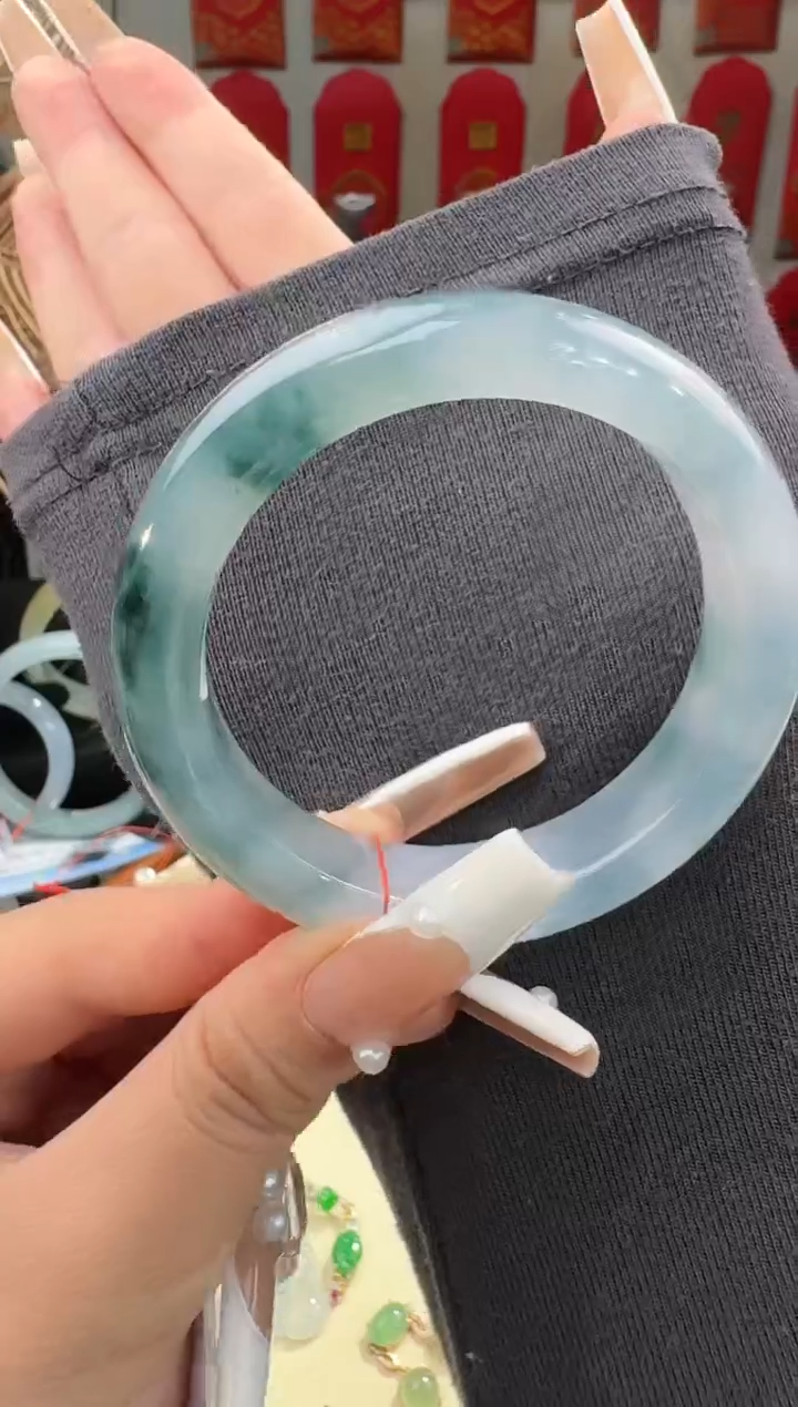 【闪购商品】翡翠手镯未镶嵌手镯