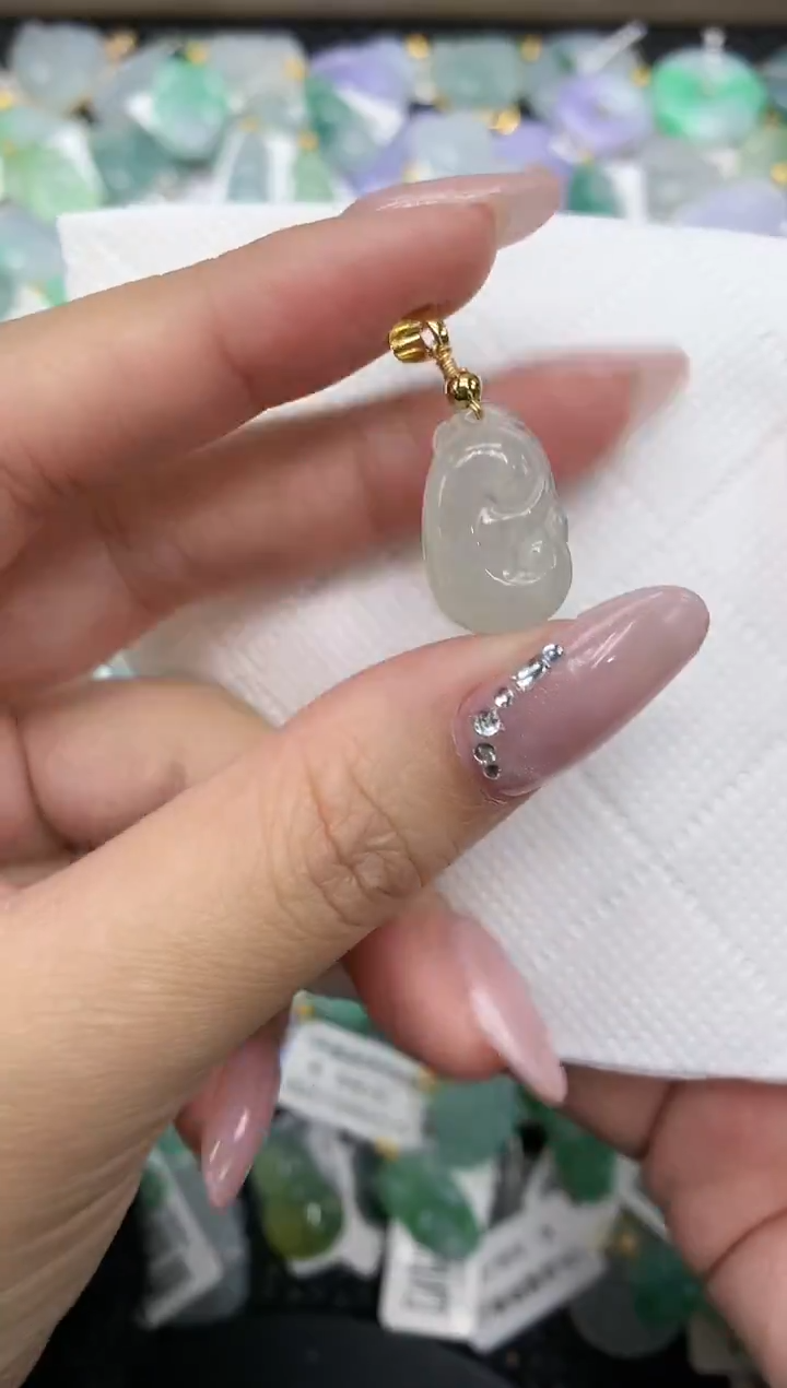 颈饰未镶嵌翡翠a货百元一下同包裹多件发出的只收取一单运费