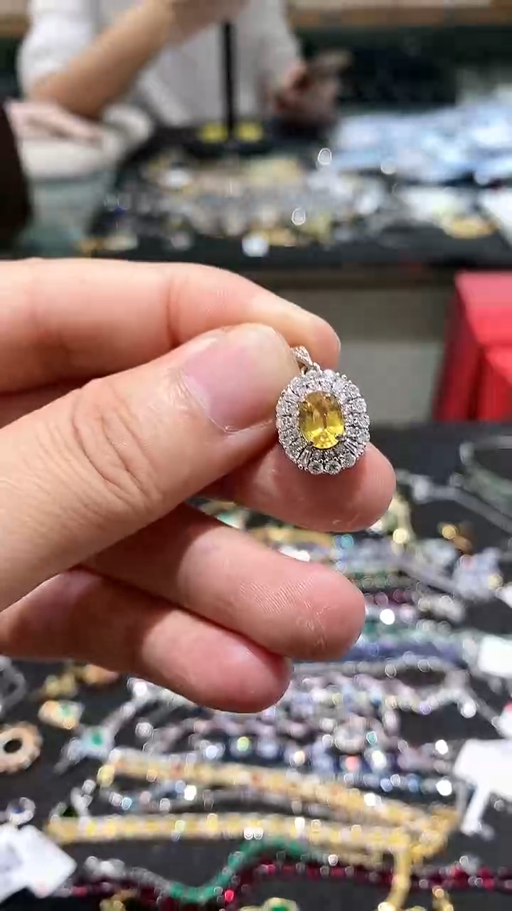 【闪购商品】蓝宝石颈饰银S925镶嵌吊坠