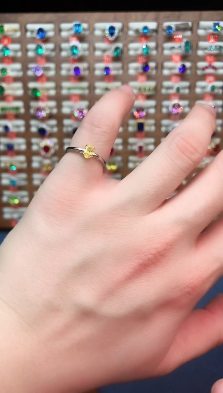 银S925镶嵌戒指黄晶......