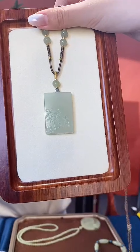 和田玉未镶嵌挂件方牌吊坠约39*26mm