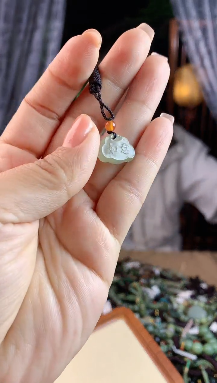 【闪购商品】和田玉挂件未镶嵌多样性发货拍一发一