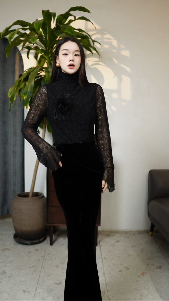 黑色双层透纱打底衫 M码