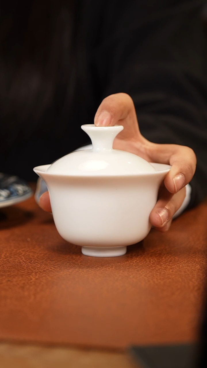 【闪购商品】杯景德镇高白泥白胎盖碗
