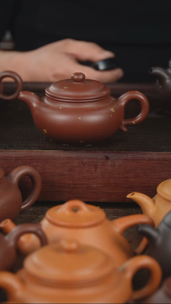 茶壶紫砂一***?200cc红皮龙洒金仿古