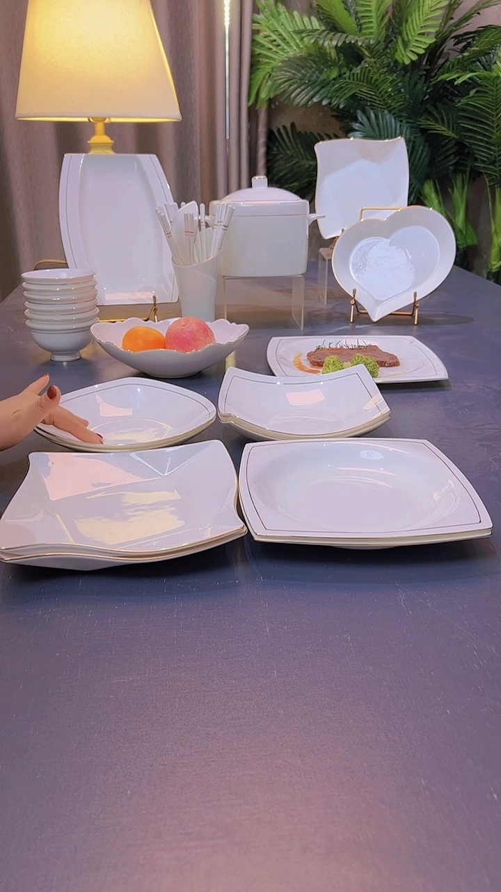 45%以上骨粉骨瓷8英寸天元贵龙三角折纸盘各2个（到手8个盘）